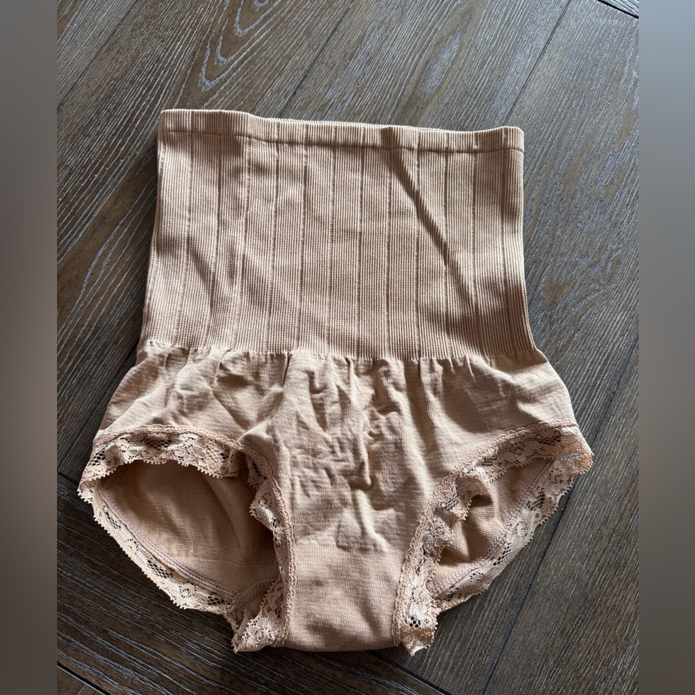 NWOT High-Waisted Shapewear with Lace Trim